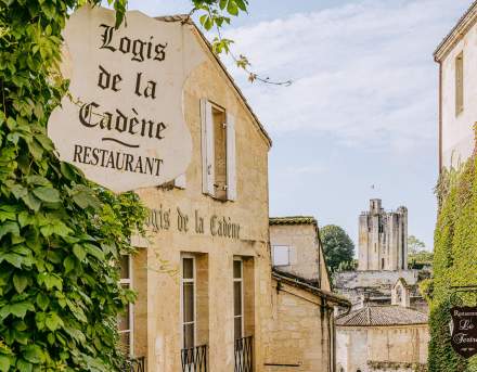 Restaurant Saint-Emilion · Accueil · Logis de la Cadène